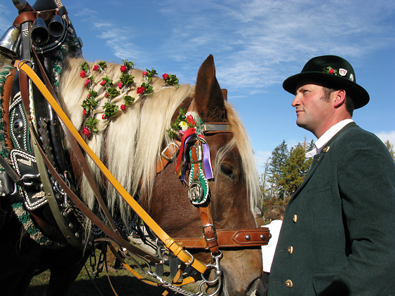2 stolze Teilnehmer der T&ouml;lzer Leonhardifahrt